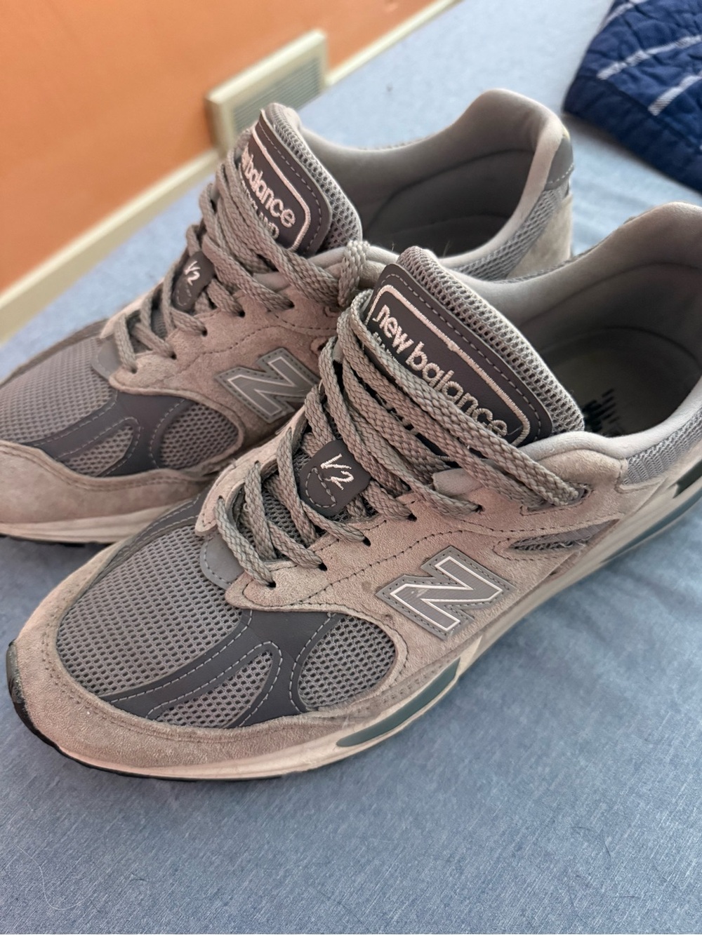 New Balance 991 v2